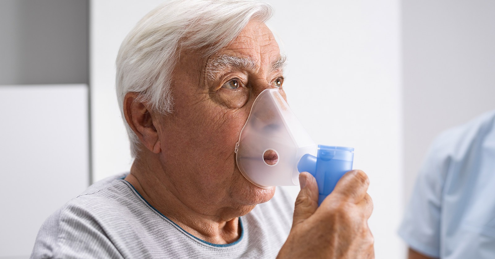 <strong>Como prevenir problemas de saúde respiratória nos idosos?</strong>